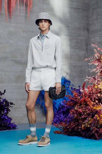 Look 13